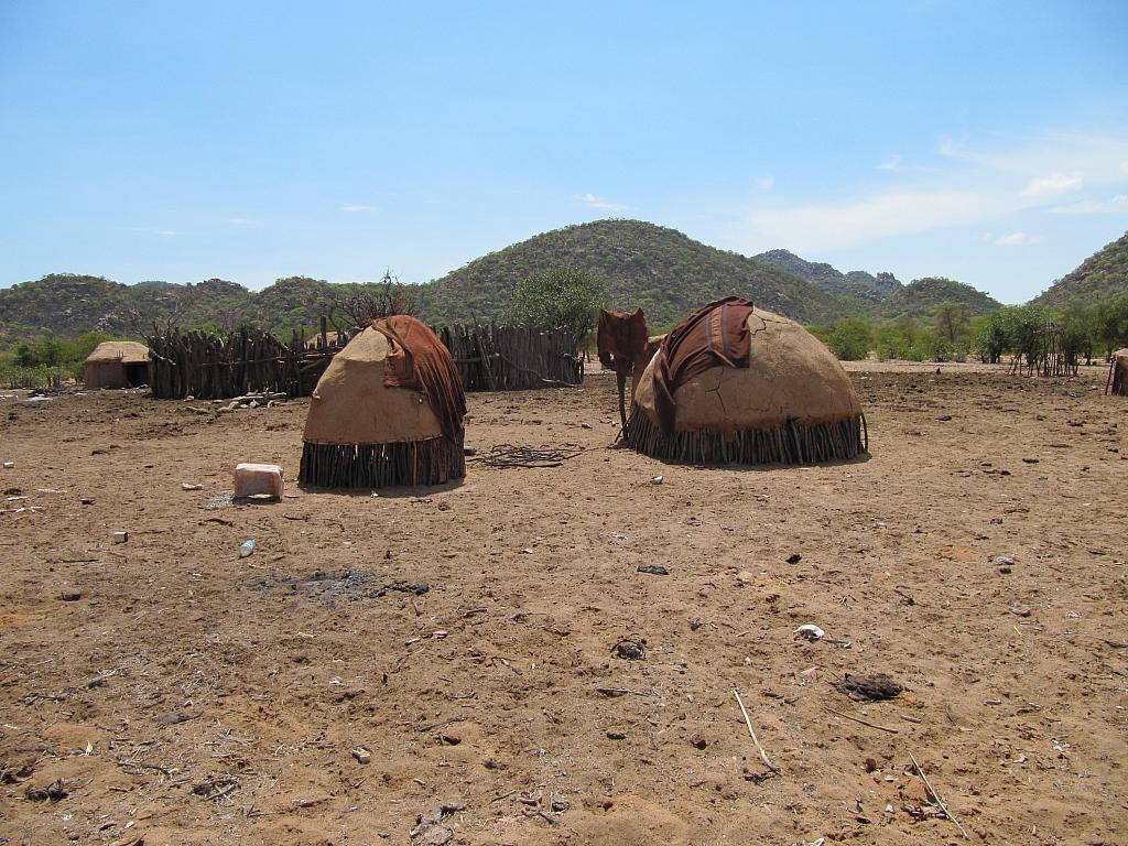 Traditionelles Himba-Dorf