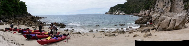 Mittagspause beim Kajaken im Abel Tasman National Park