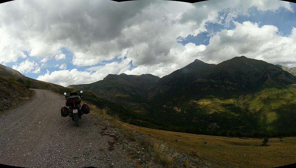 Pto. de Sahun mit Blick auf Posets (3371müM)