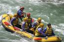 River Rafting (Matti mit schwarzem Helm, Barbara dahinter)